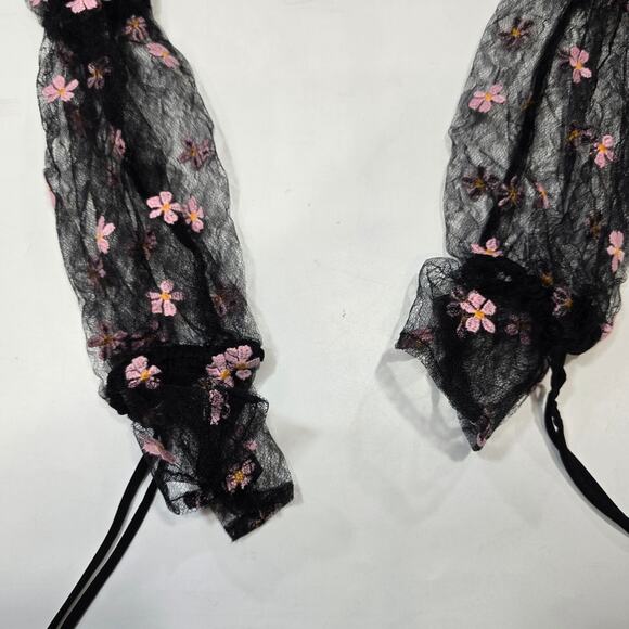 Lovers and Friends Juliana Top in Black and Pink XXS - Picture 10 of 12